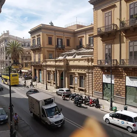 315 Via Roma Rooms Centro-2